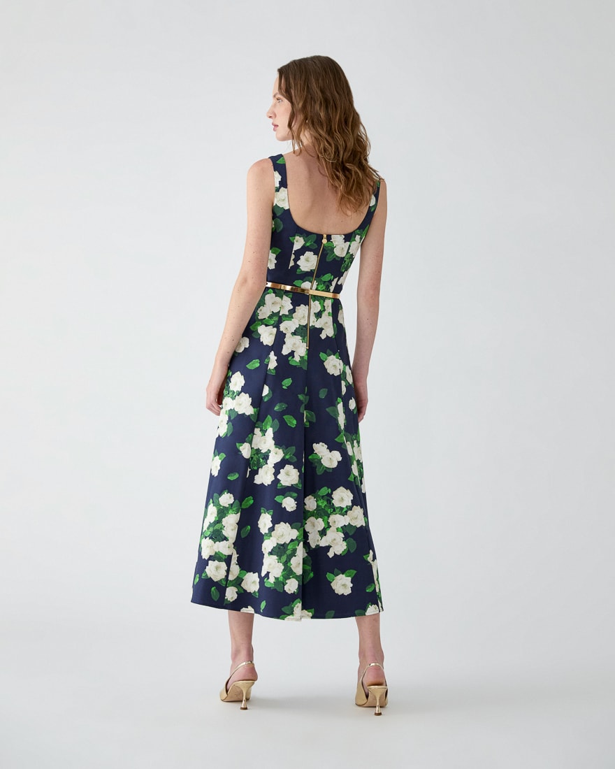 Vestido midi con estampado de rosas