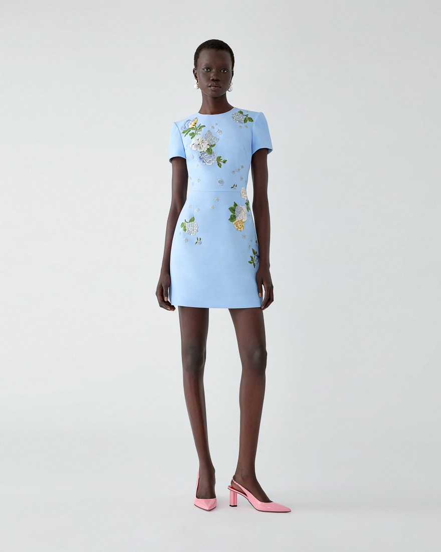 Minivestido de crepé bordado floral