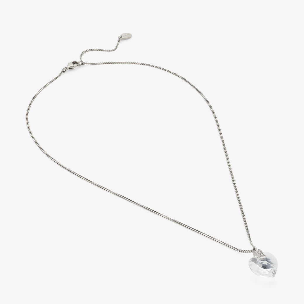 Collar de corazón con acabado plateado y cristales