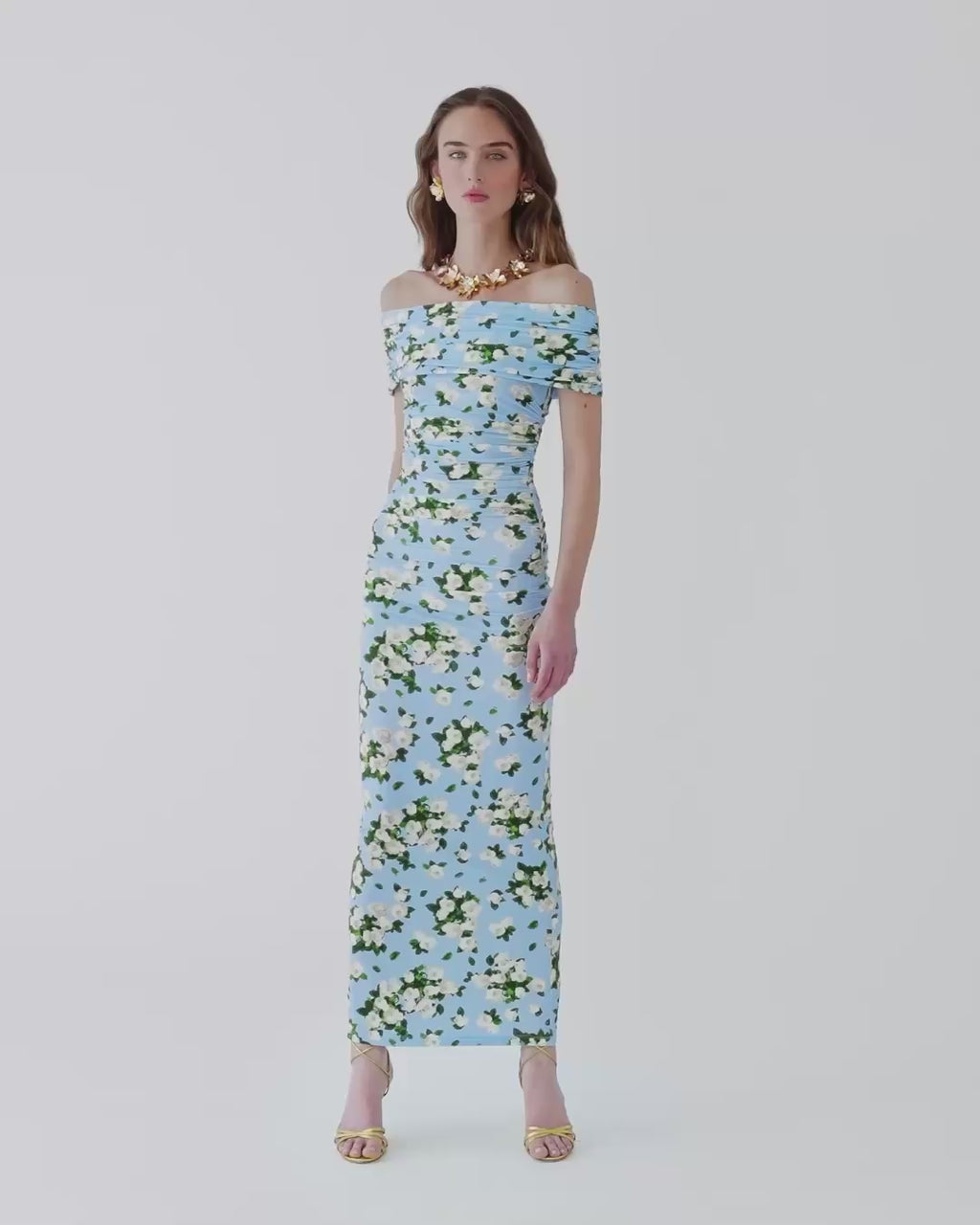 Vestido midi fruncido de jersey con estampado floral